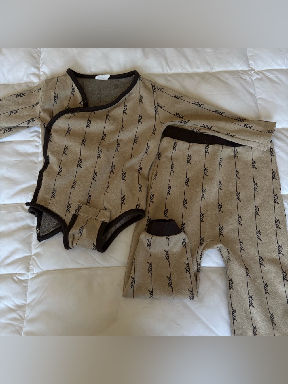 KITH Set